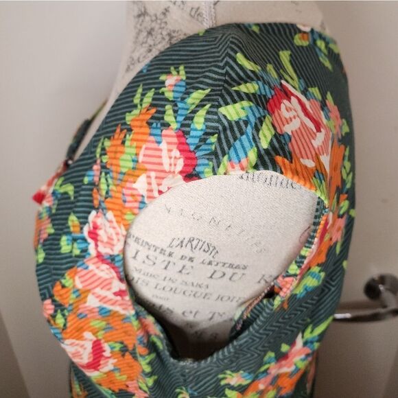 Cherry Velvet pinup dress - Picture 6 of 15